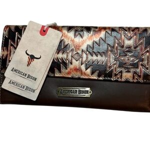 American Bison women's western-style, Aztec-print leather clutch wallet